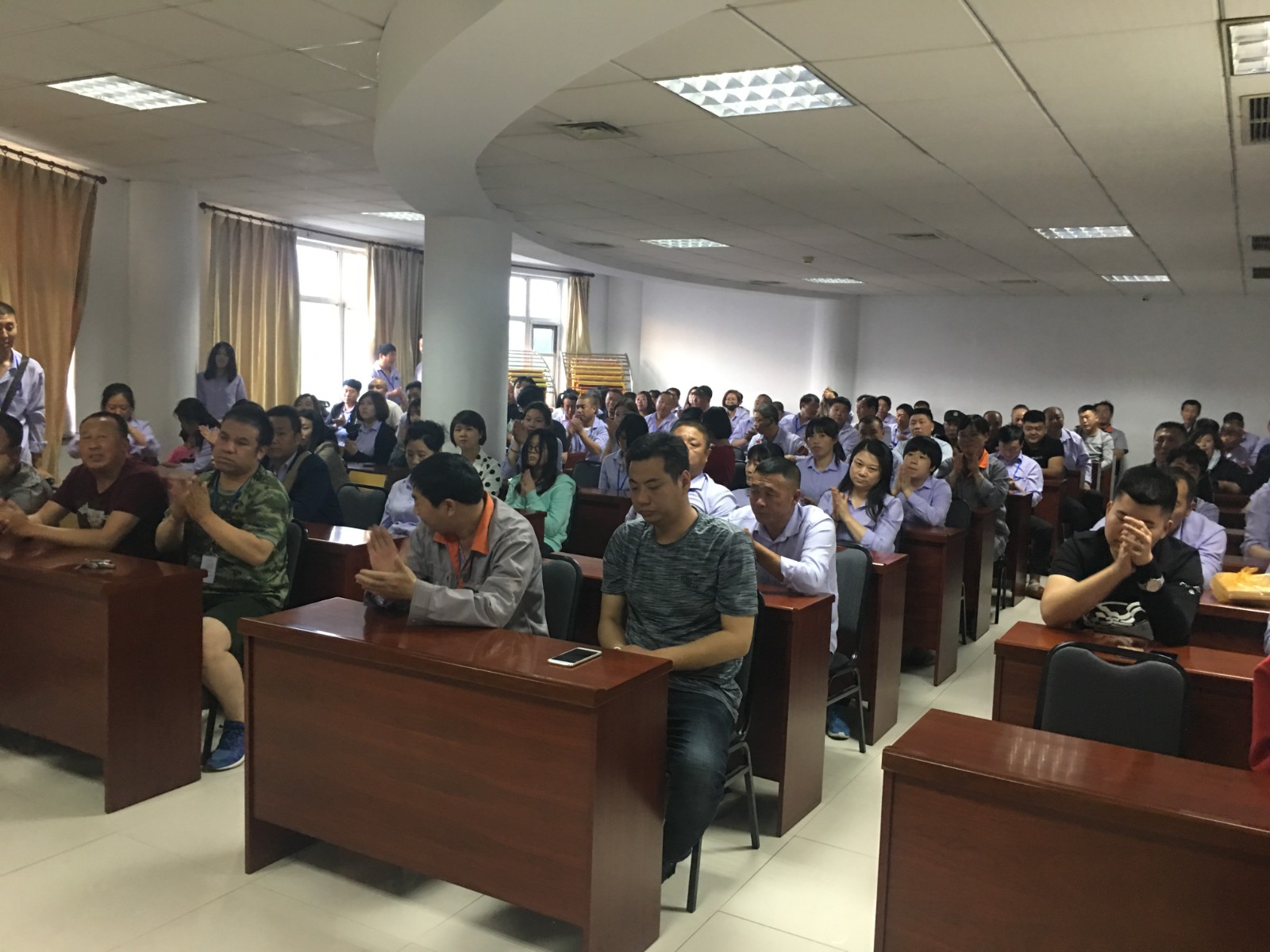 56735367.jpg 56735367.jpg