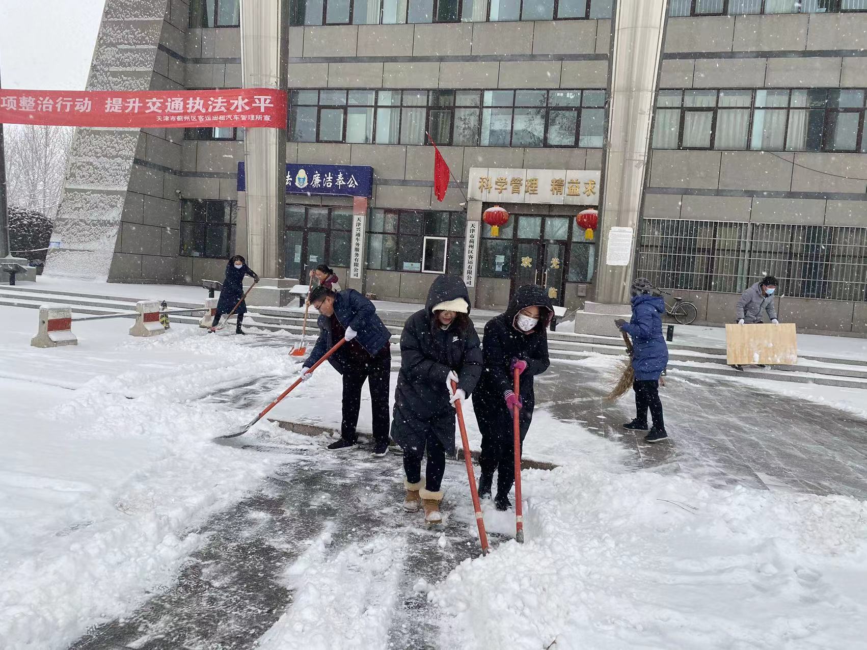 72011729.jpg 72011729.jpg